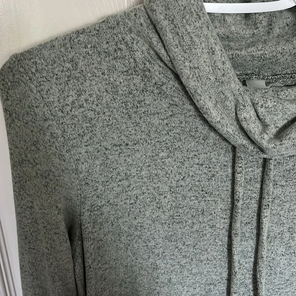 Long Sweater - Picture 2 of 3